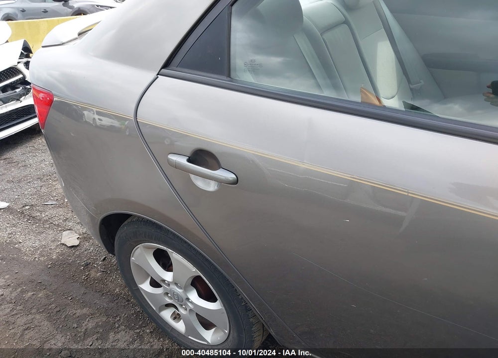 2010 KIA FORTE EX VIN: KNAFU4A22A5258222