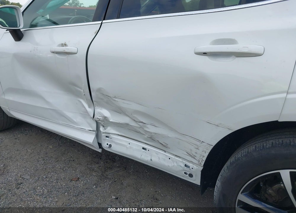 2021 VOLVO XC60 T5 MOMENTUM VIN: YV4102RK8M1682546