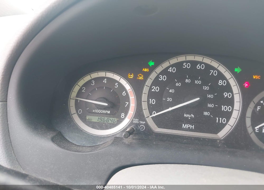 2005 TOYOTA SIENNA LE VIN: 5TDBA23C75S048526