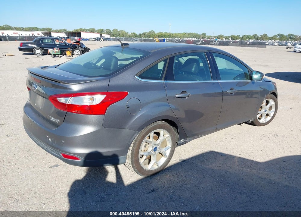 2014 FORD FOCUS TITANIUM VIN: 1FADP3J29EL155091