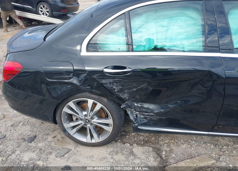 2018 MERCEDES-BENZ C 300 VIN: 55SWF4JB0JU244815