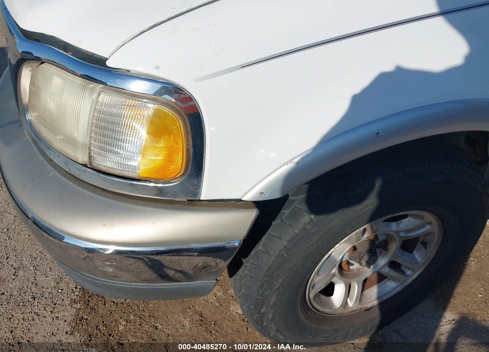 2000 FORD F-150 LARIAT/WORK SERIES/XL/XLT VIN: 1FTRX17L4YKA70044