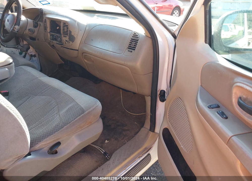 2000 FORD F-150 LARIAT/WORK SERIES/XL/XLT VIN: 1FTRX17L4YKA70044