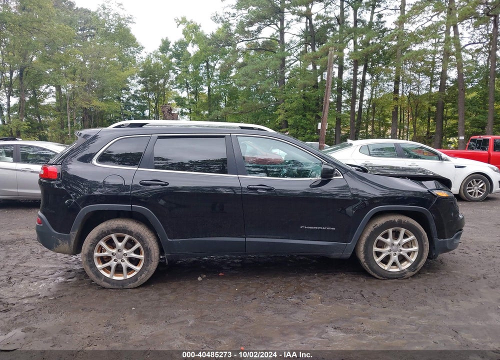2017 JEEP CHEROKEE LATITUDE FWD VIN: 1C4PJLCB3HD223339