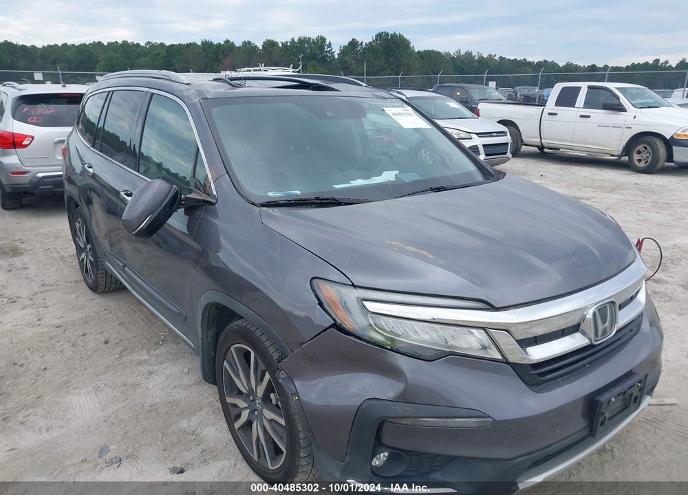2019 HONDA PILOT TOURING VIN: 5FNYF5H93KB038120