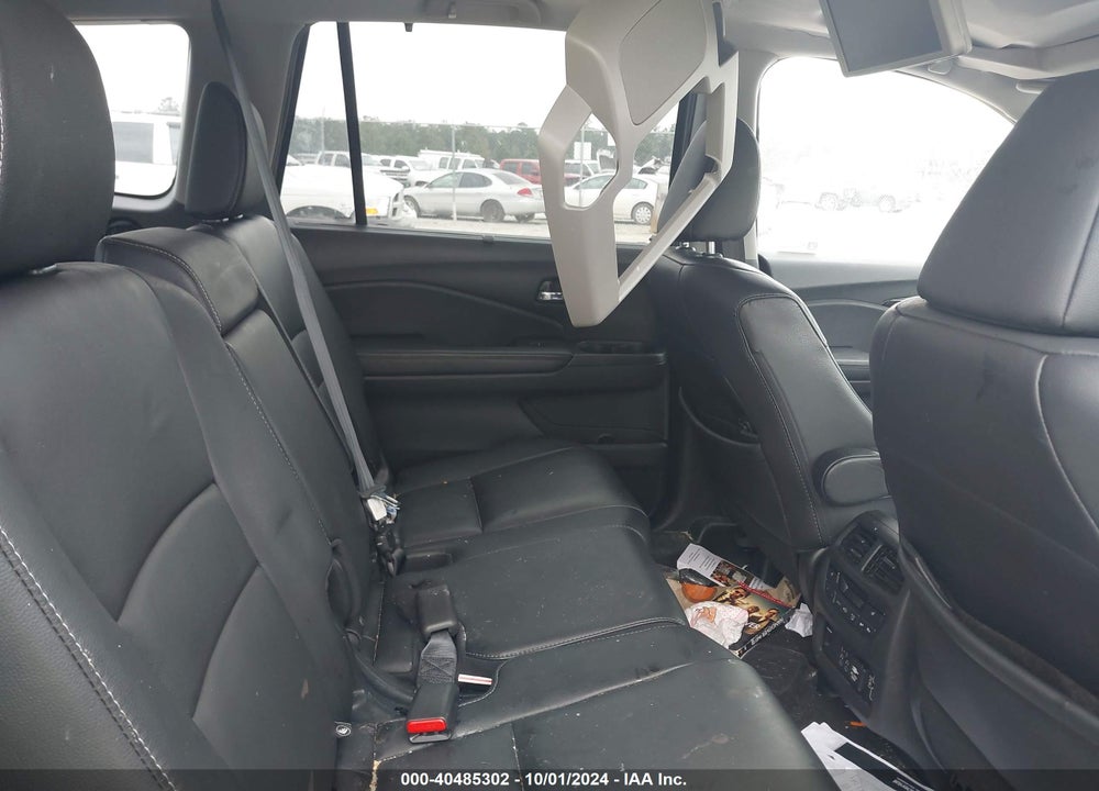 2019 HONDA PILOT TOURING VIN: 5FNYF5H93KB038120