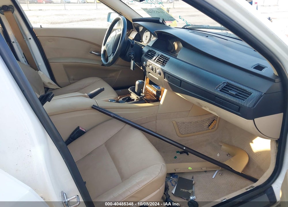 2007 BMW 525I VIN: WBANE53537CK92423
