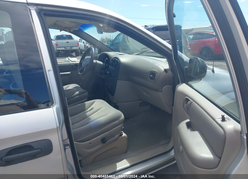 2002 CHRYSLER VOYAGER EC VIN: 1C4GJ15B82B557693