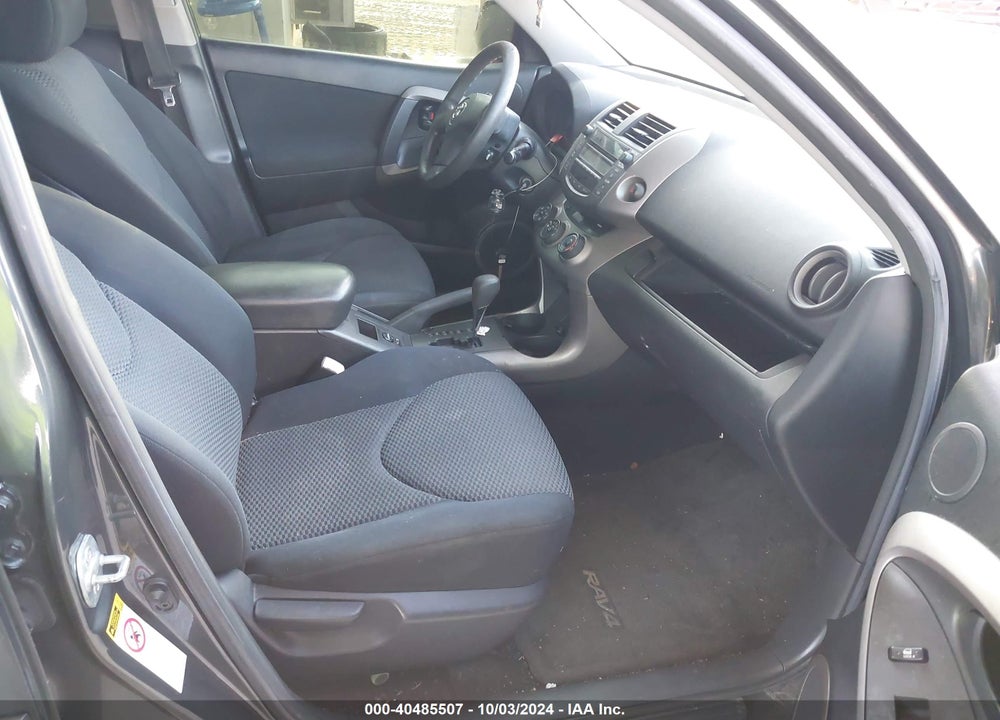 2007 TOYOTA RAV4 SPORT VIN: JTMBD32V676039819