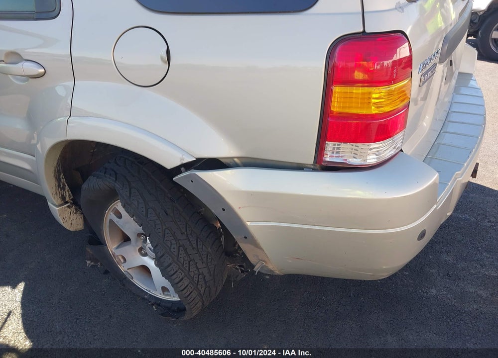 2005 FORD ESCAPE LIMITED VIN: 1FMYU04195KB29324
