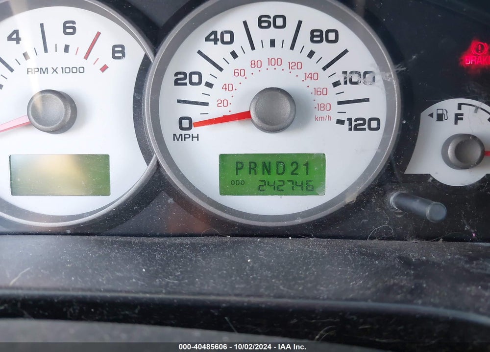 2005 FORD ESCAPE LIMITED VIN: 1FMYU04195KB29324