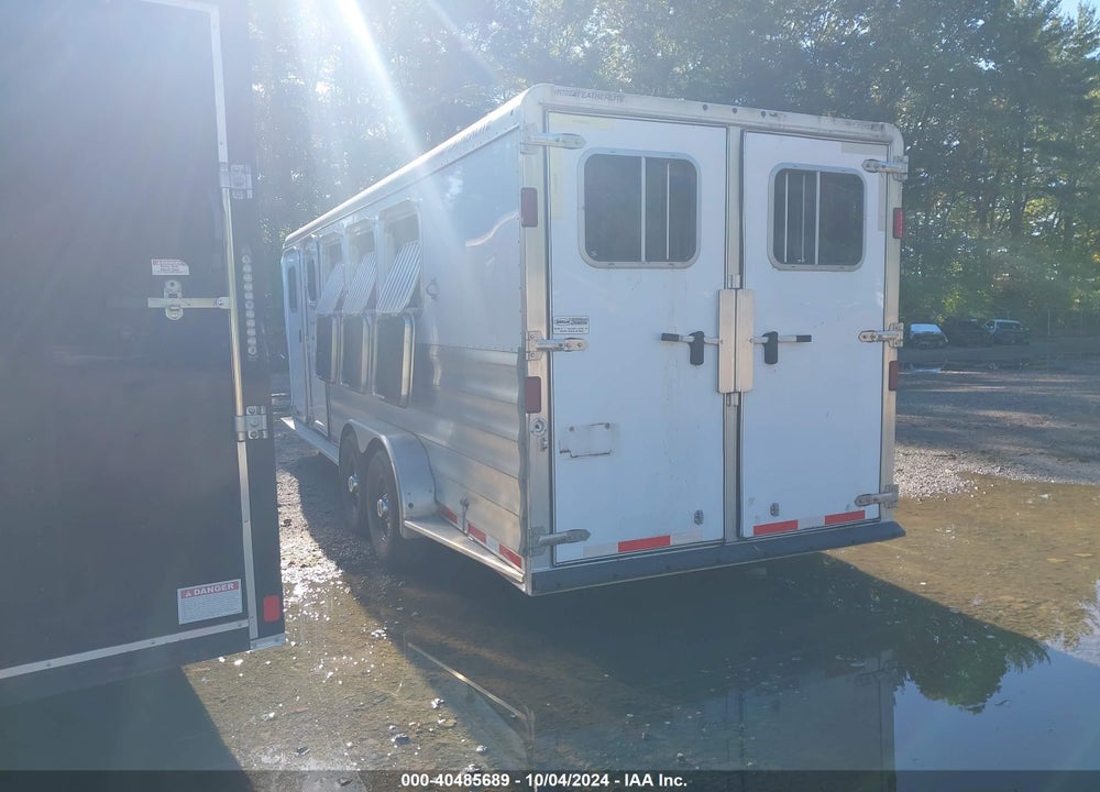 2017 FEATHERLITE MANUFACTURING HORSE TRAILER VIN: 4FGB12321HC146037