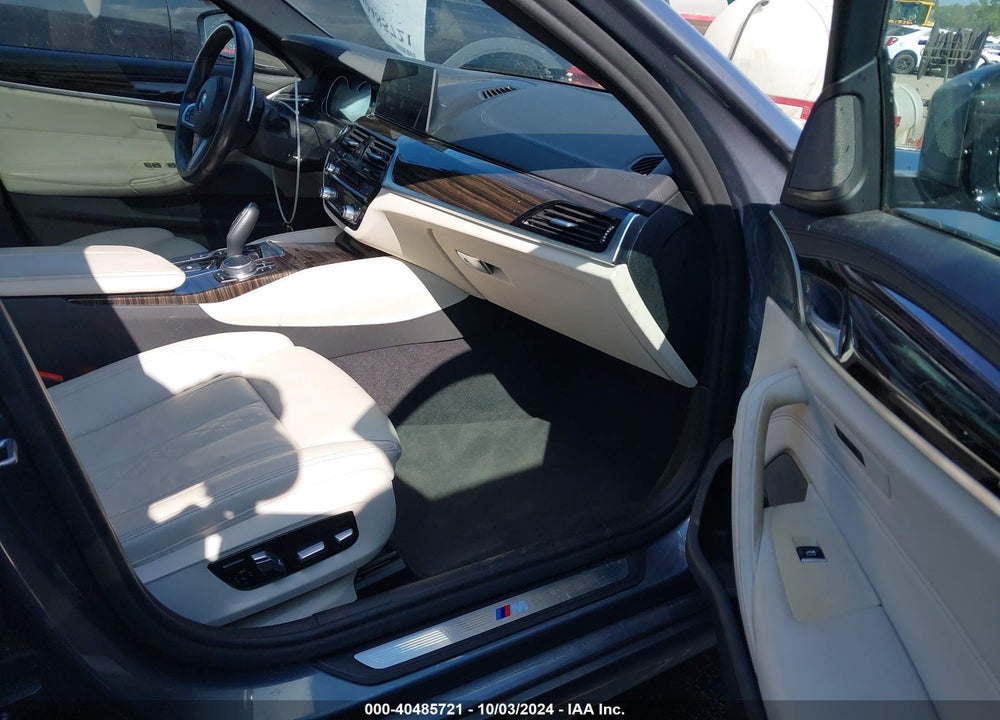 2018 BMW 540I VIN: WBAJE5C57JWA96699
