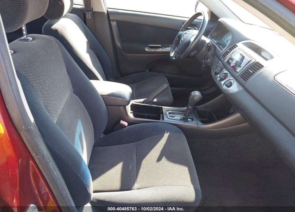 2002 TOYOTA CAMRY SE VIN: JTDBE30K020044354