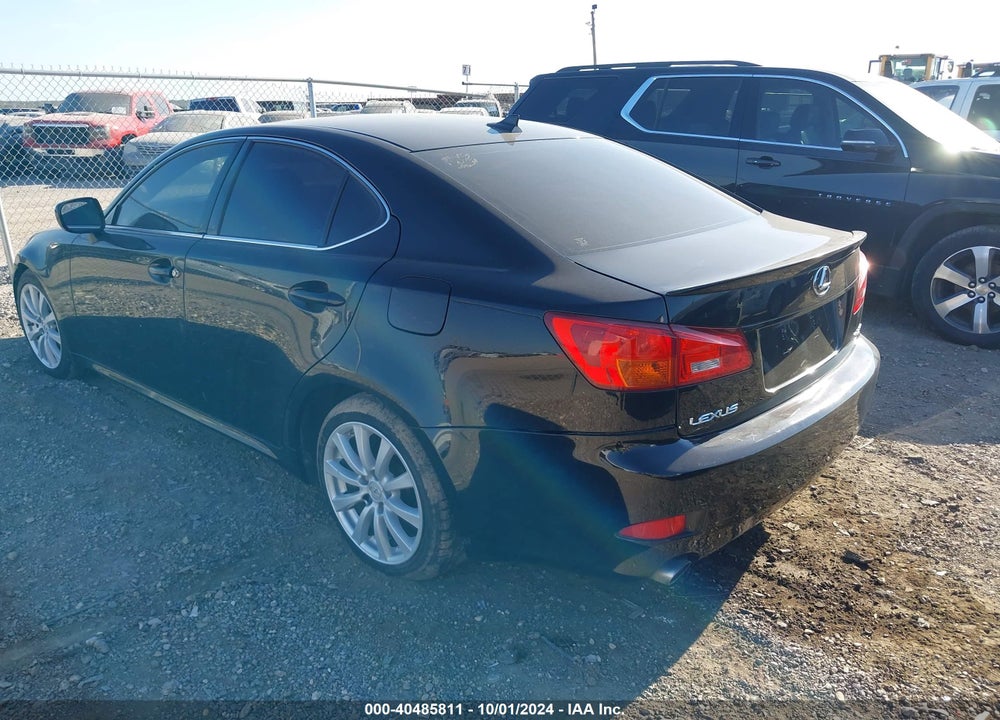 2007 LEXUS IS 250 VIN: JTHBK262772028933