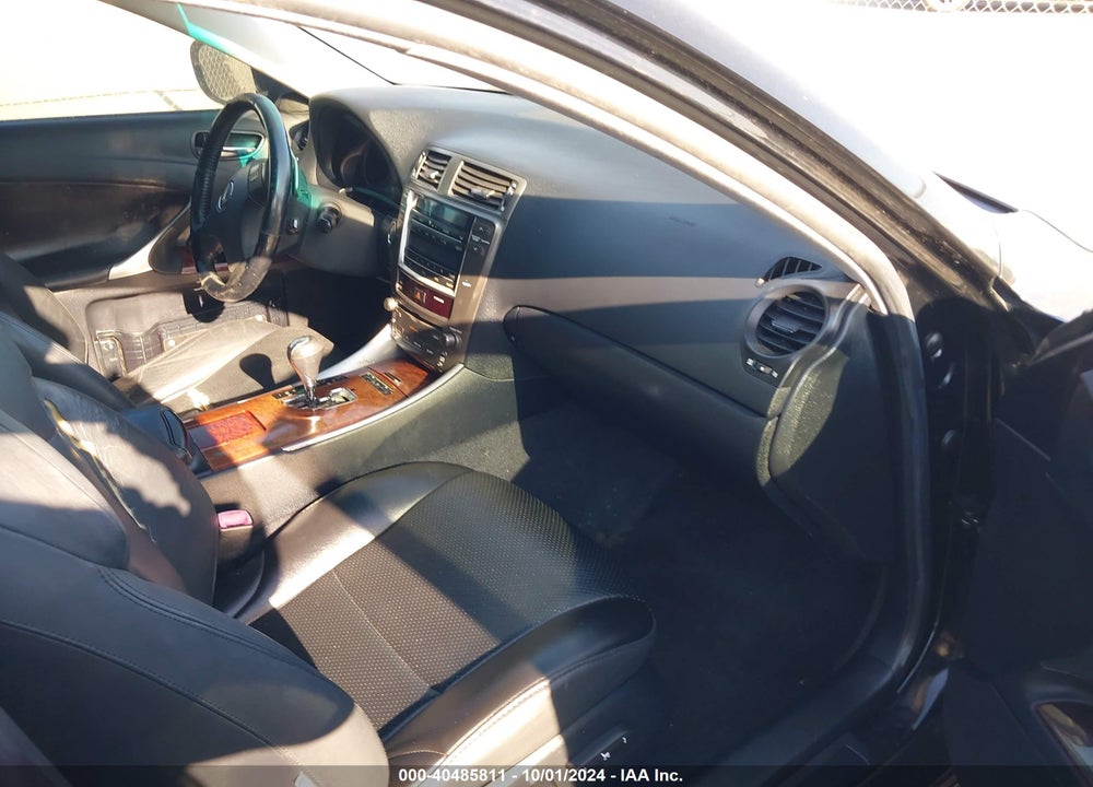 2007 LEXUS IS 250 VIN: JTHBK262772028933