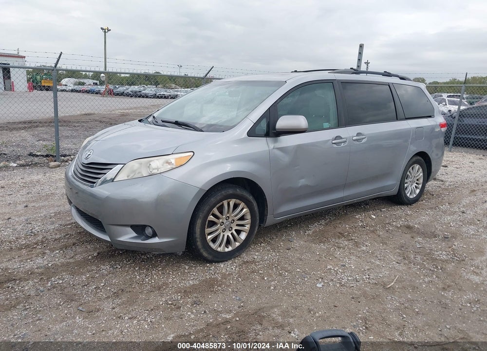 2012 TOYOTA SIENNA XLE V6 8 PASSENGER VIN: 5TDYK3DCXCS180429
