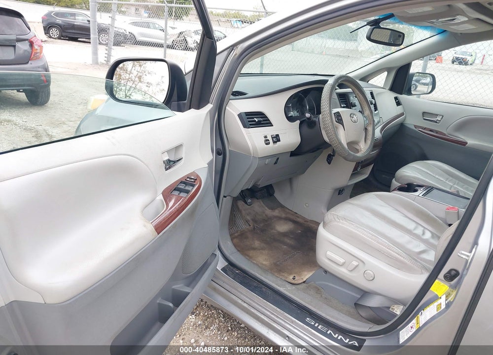 2012 TOYOTA SIENNA XLE V6 8 PASSENGER VIN: 5TDYK3DCXCS180429