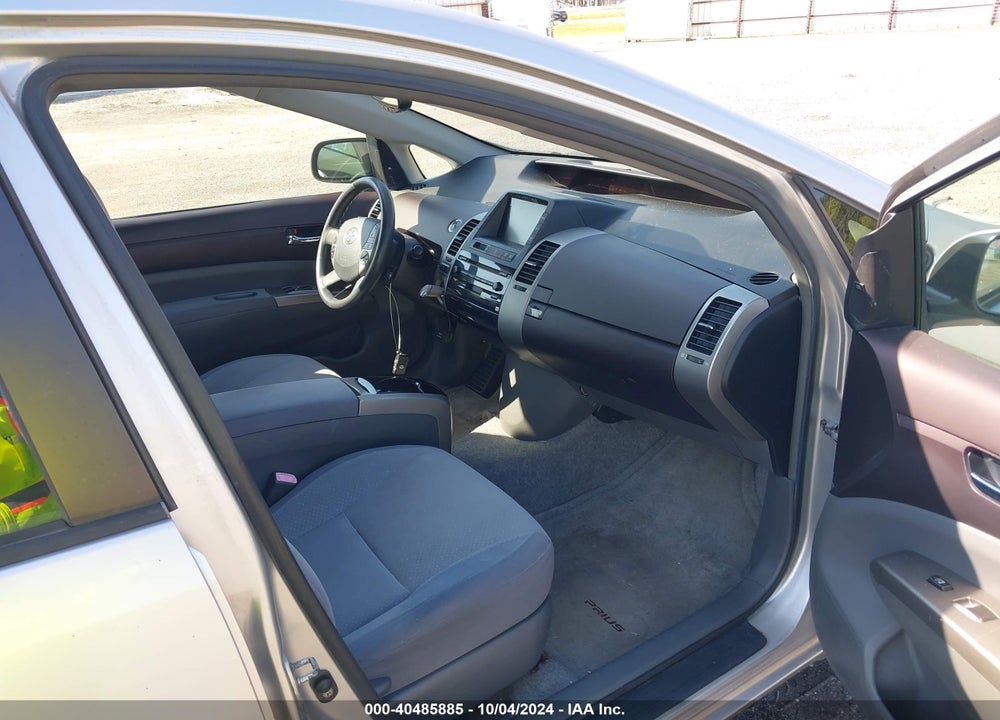 2005 TOYOTA PRIUS VIN: JTDKB20U557037481