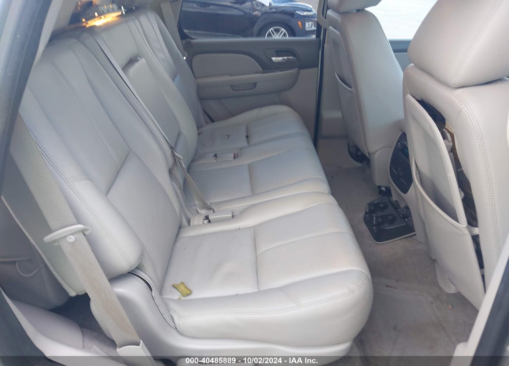 2010 CHEVROLET TAHOE LT VIN: 1GNUCBE04AR158357