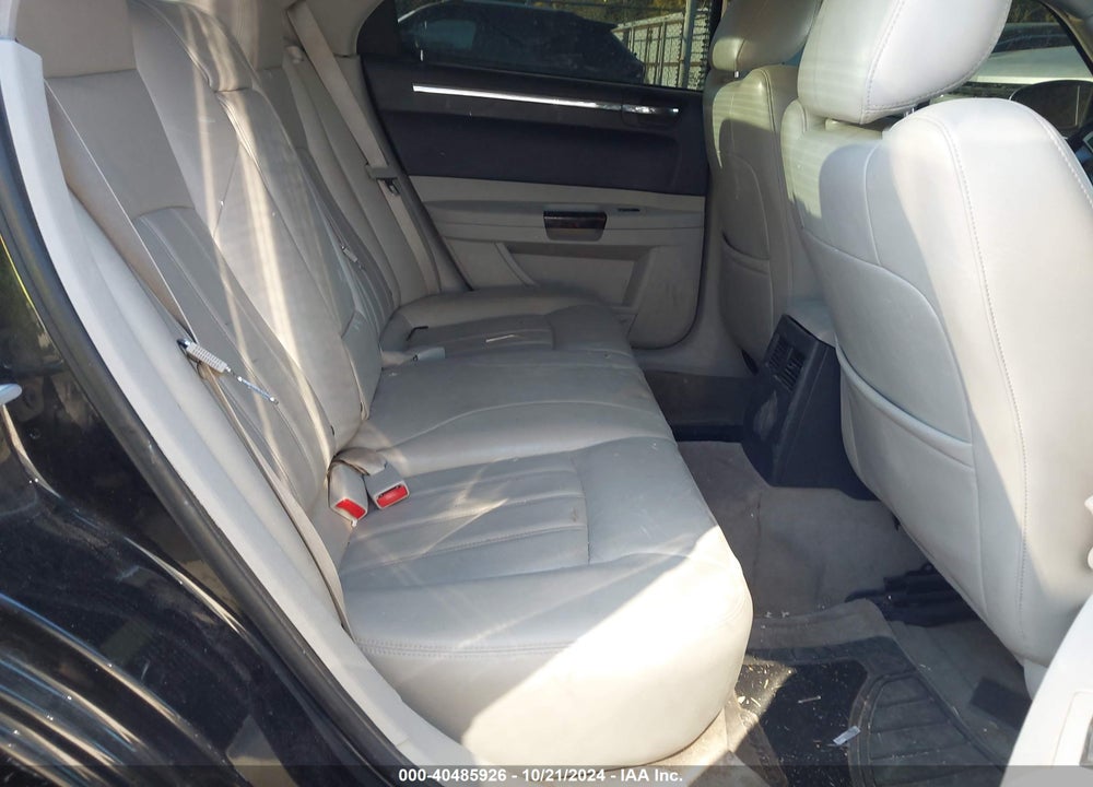 2007 CHRYSLER 300C VIN: 2C3KA63H27H868683