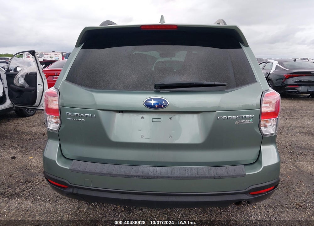 2017 SUBARU FORESTER 2.5I PREMIUM VIN: JF2SJADCXHH421898