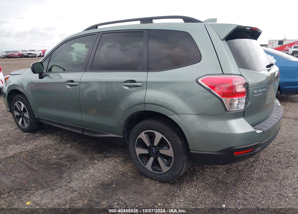 2017 SUBARU FORESTER 2.5I PREMIUM VIN: JF2SJADCXHH421898