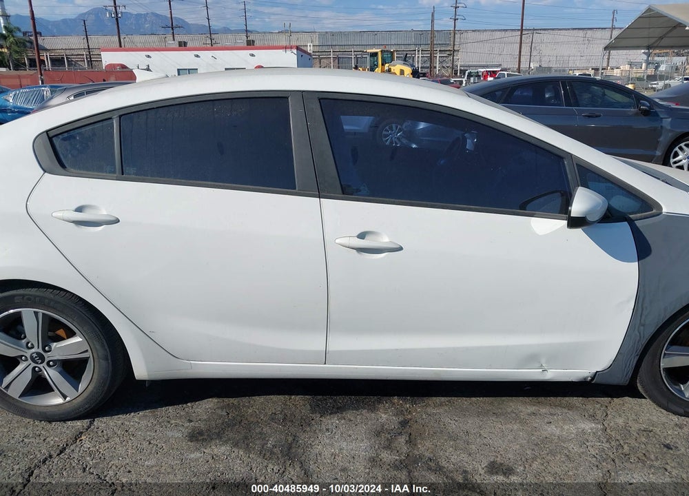 2018 KIA FORTE S VIN: 3KPFL4A75JE275652
