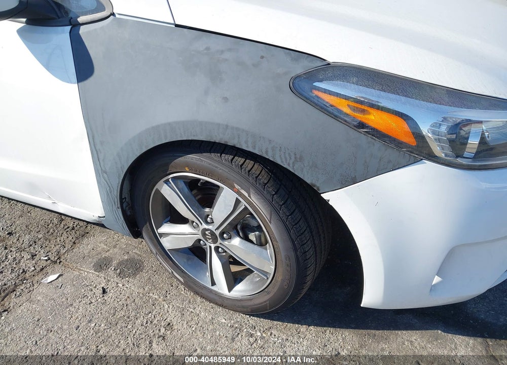 2018 KIA FORTE S VIN: 3KPFL4A75JE275652