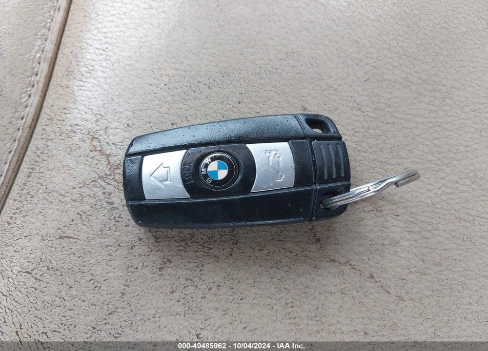 2008 BMW 328I VIN: WBAVA375X8NL51788