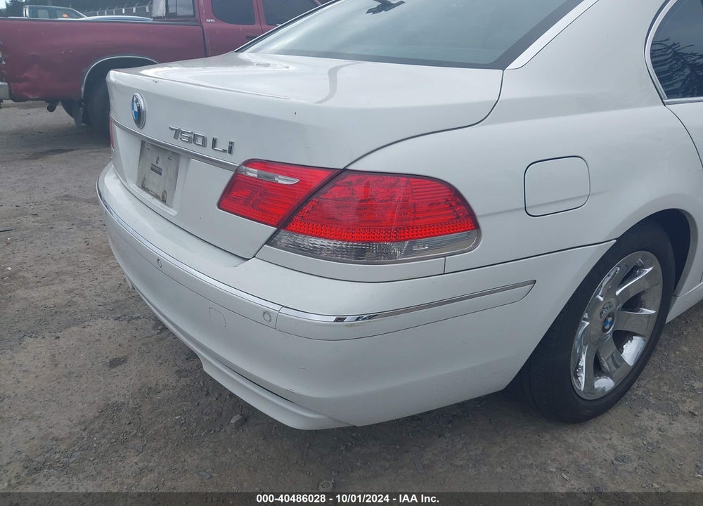 2007 BMW 750LI VIN: WBAHN83527DT73308