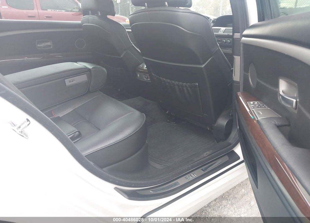 2007 BMW 750LI VIN: WBAHN83527DT73308