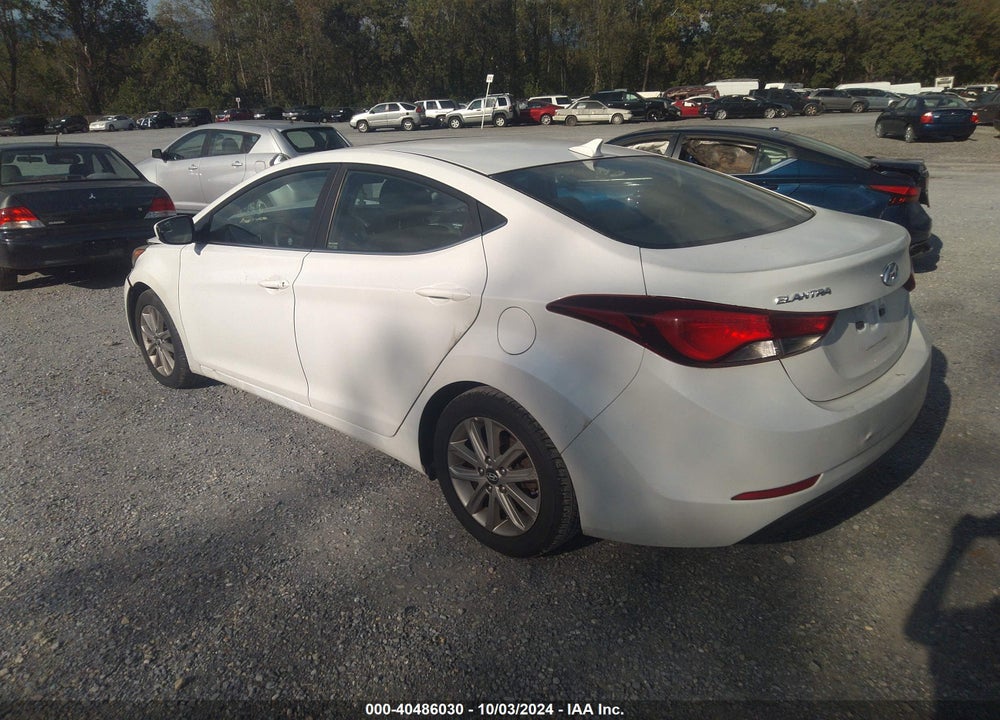 2015 HYUNDAI ELANTRA SE VIN: 5NPDH4AEXFH555934