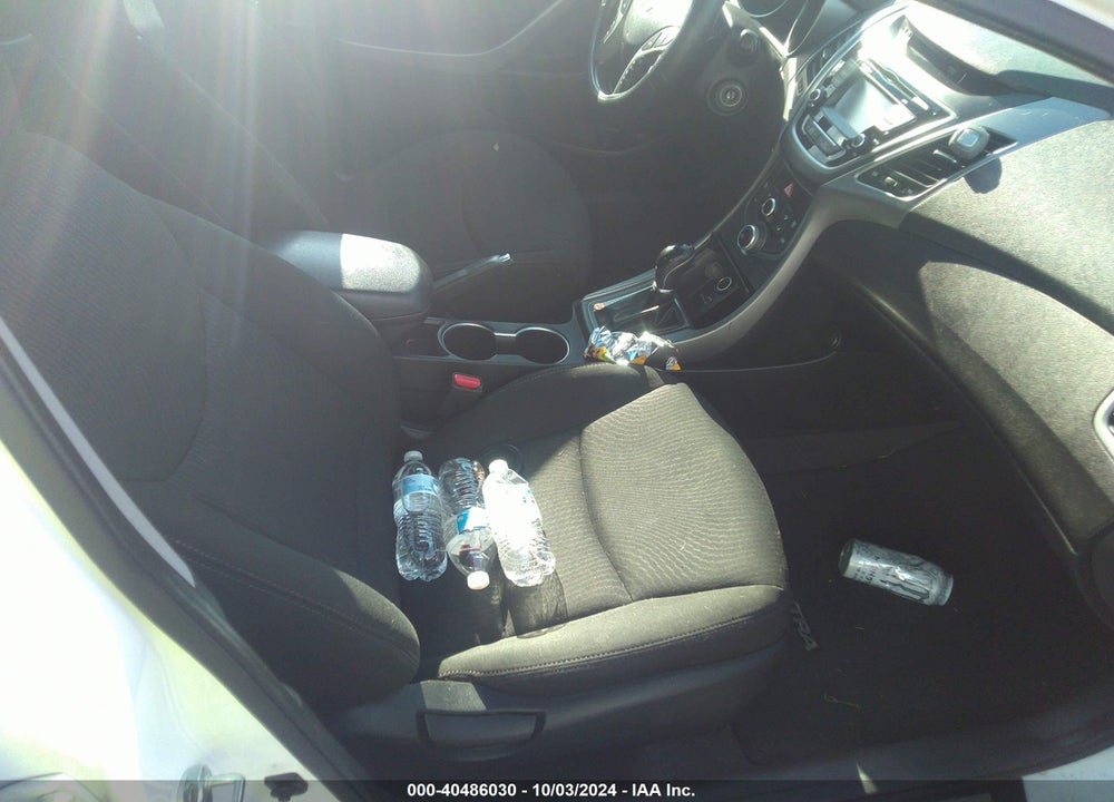 2015 HYUNDAI ELANTRA SE VIN: 5NPDH4AEXFH555934