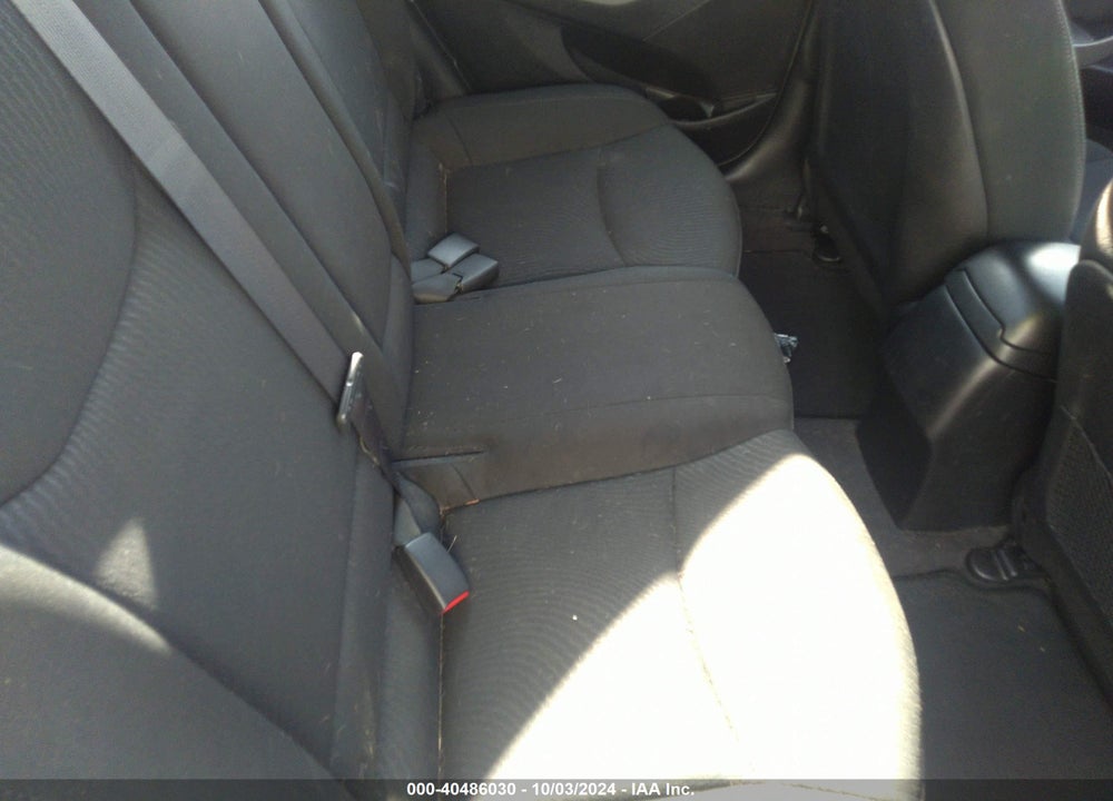 2015 HYUNDAI ELANTRA SE VIN: 5NPDH4AEXFH555934