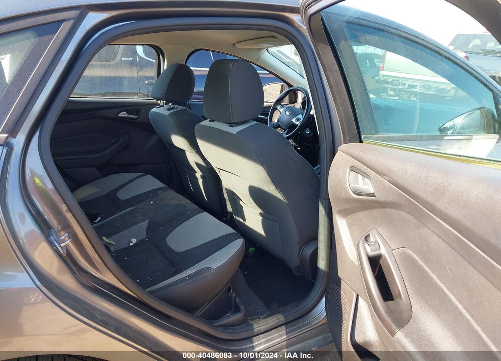 2014 FORD FOCUS SE VIN: 1FADP3F2XEL228218