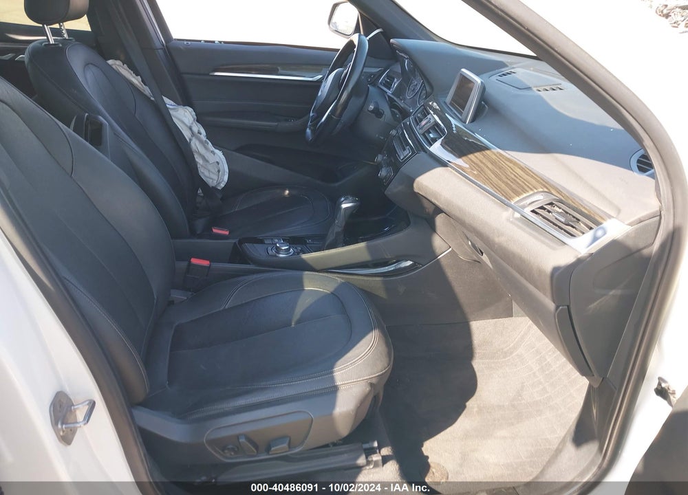 2016 BMW X1 XDRIVE28I VIN: WBXHT3C34GP889973