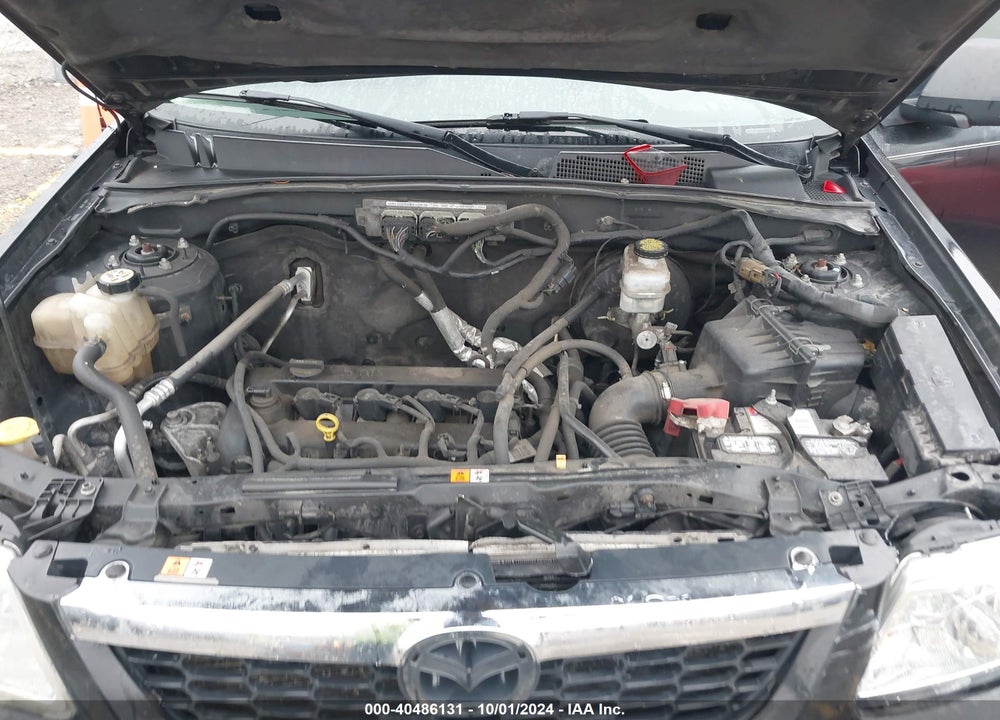 2011 MAZDA TRIBUTE I SPORT VIN: 4F2CY0C7XBKM01402