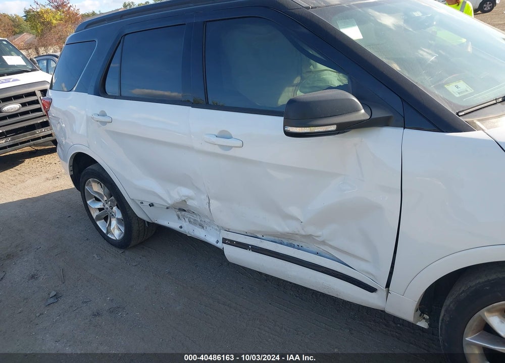 2017 FORD EXPLORER XLT VIN: 1FM5K8D86HGC97983
