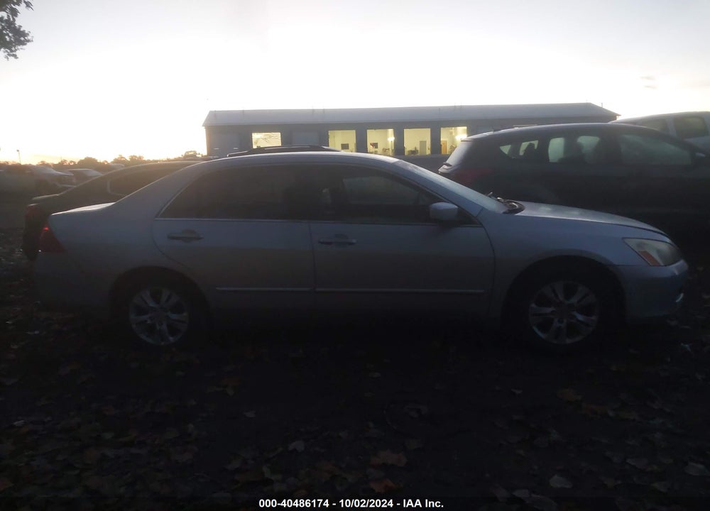 2007 HONDA ACCORD 2.4 LX VIN: 1HGCM564X7A105241