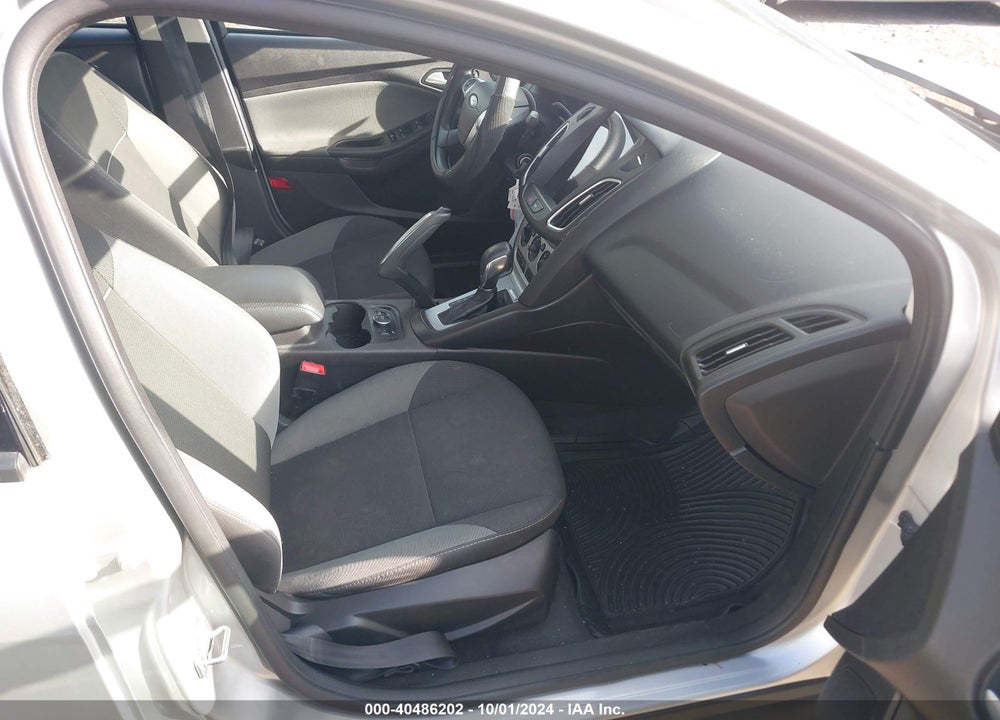 2014 FORD FOCUS SE VIN: 1FADP3F24EL128406
