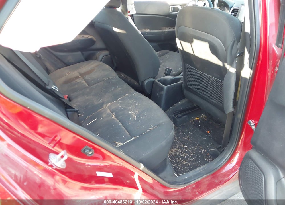 2021 HYUNDAI VENUE SE VIN: KMHRB8A38MU070381