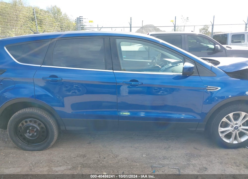 2017 FORD ESCAPE SE VIN: 1FMCU0GD3HUE88211