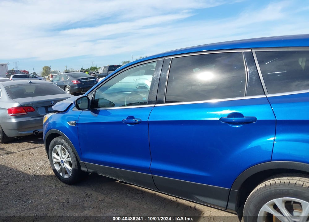 2017 FORD ESCAPE SE VIN: 1FMCU0GD3HUE88211
