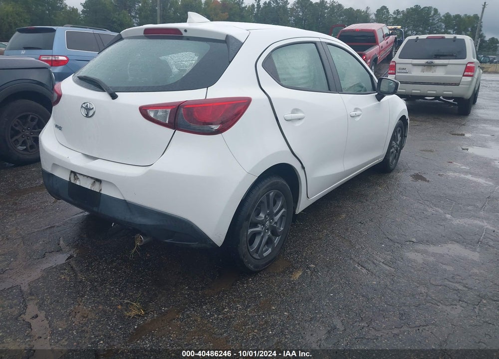 2020 TOYOTA YARIS LE VIN: 3MYDLBJV3LY701559