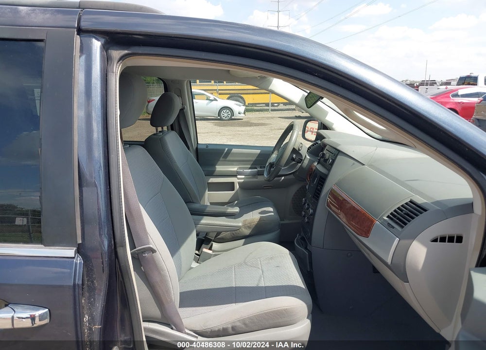2008 CHRYSLER TOWN & COUNTRY TOURING VIN: 2A8HR54P38R674313