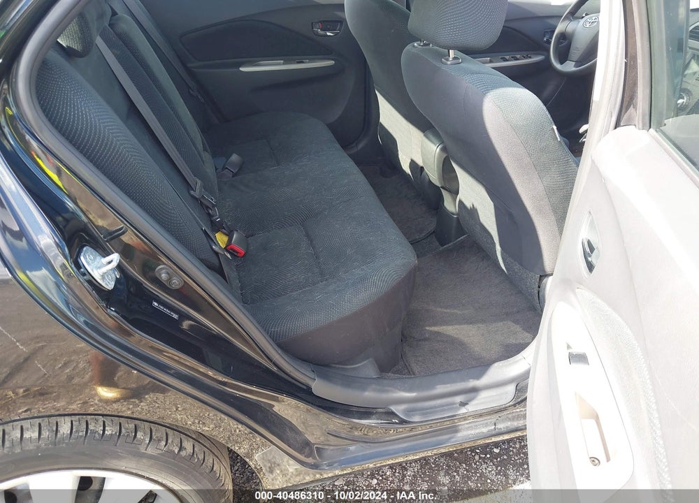2010 TOYOTA YARIS VIN: JTDBT4K35A1393620