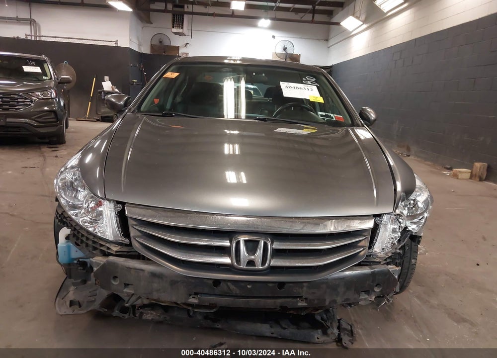 2011 HONDA ACCORD 2.4 SE VIN: 1HGCP2F61BA097532