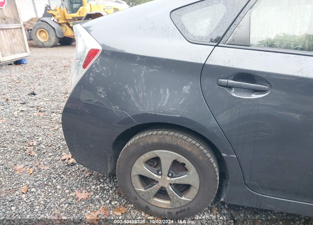 2015 TOYOTA PRIUS TWO VIN: JTDKN3DU1F1886227