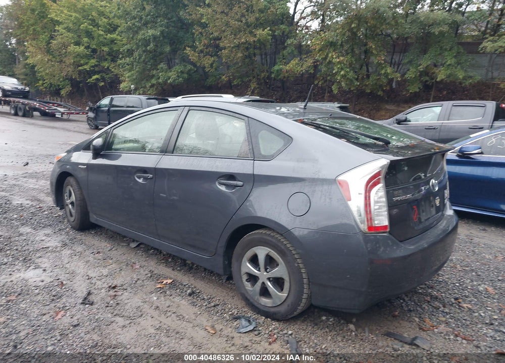 2015 TOYOTA PRIUS TWO VIN: JTDKN3DU1F1886227